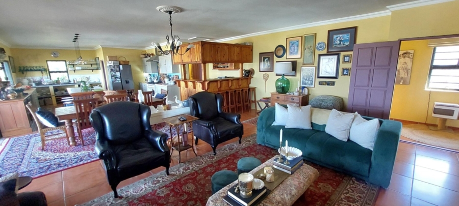 6 Bedroom Property for Sale in Cintsa East Eastern Cape